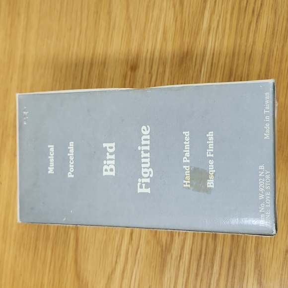 Musical porcelain bird decor - Picture 3 of 9